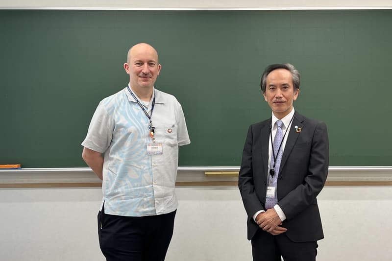 創立30周年 スペシャル対談【沖縄受験ゼミナール】トレン校長×加納副校長